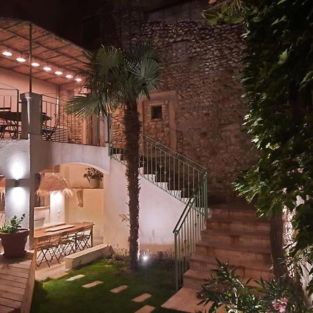Drome Provencale Maison Familiale Calme Dans Village Valréas Exteriér fotografie