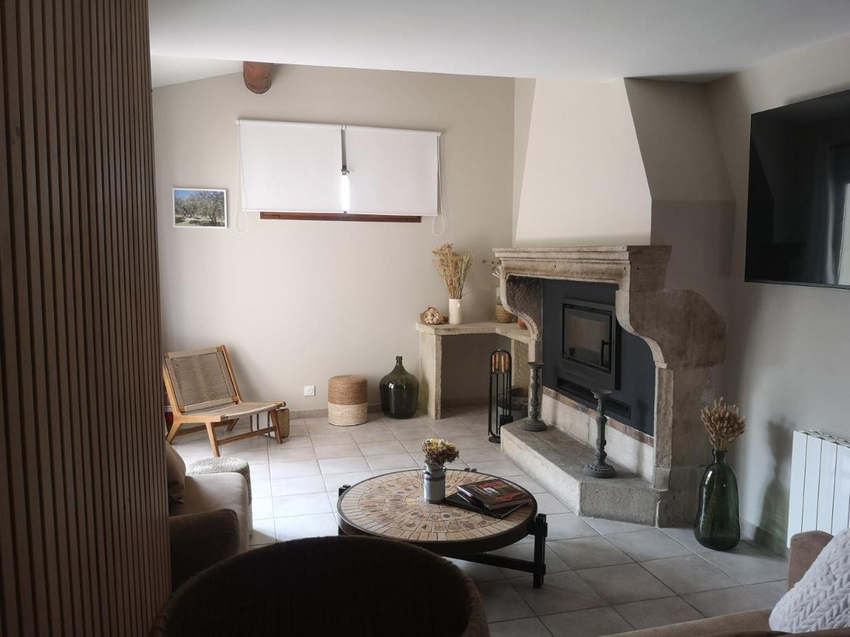 Drome Provencale Maison Familiale Calme Dans Village Valréas Exteriér fotografie