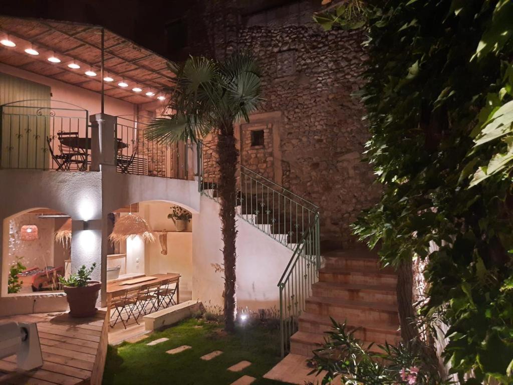 Drome Provencale Maison Familiale Calme Dans Village Valréas Exteriér fotografie