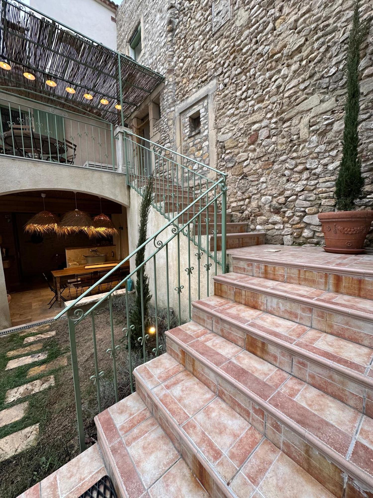 Drome Provencale Maison Familiale Calme Dans Village Valréas Exteriér fotografie