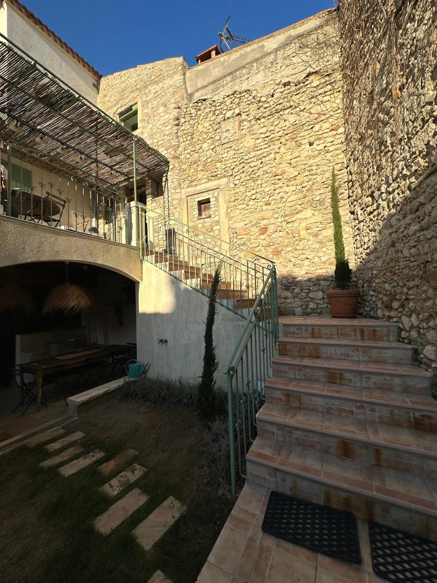 Drome Provencale Maison Familiale Calme Dans Village Valréas Exteriér fotografie